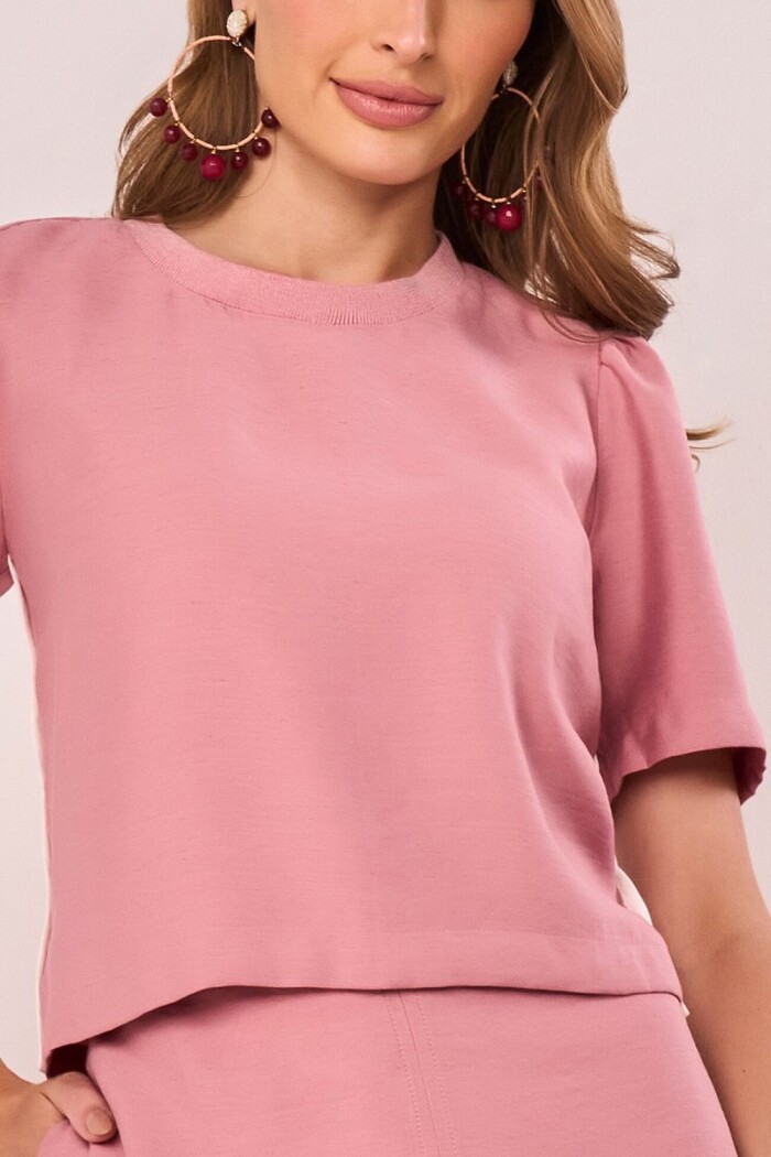 Conjunto Bege Viscose T-shirt E Saia Reta