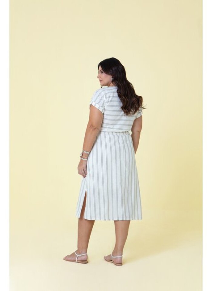 Conjunto Plus Size de Algodão com Saia Midi