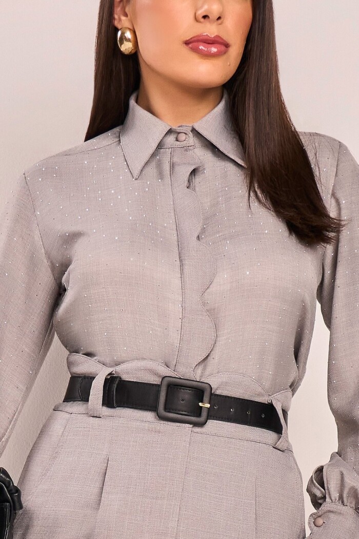 Conjunto Cinza E Rosa Curto Alfaiataria Detalhes Em Strass